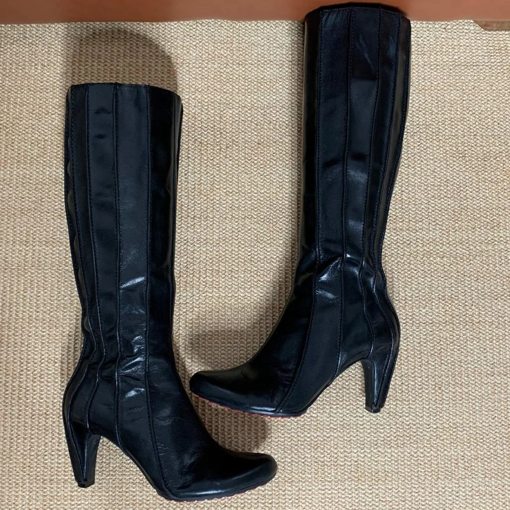 Size 7.5 Tsubo Womens Knee High Pleated Boots - Black Leather - Picture 6 of 12